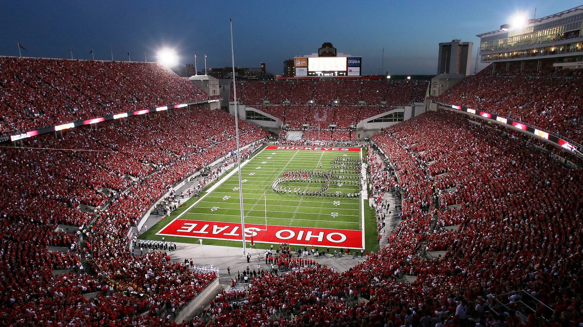 AYX GAME-2022季后赛：库里连续三场投中10+三分，成为历史上最“狂”的远投王！